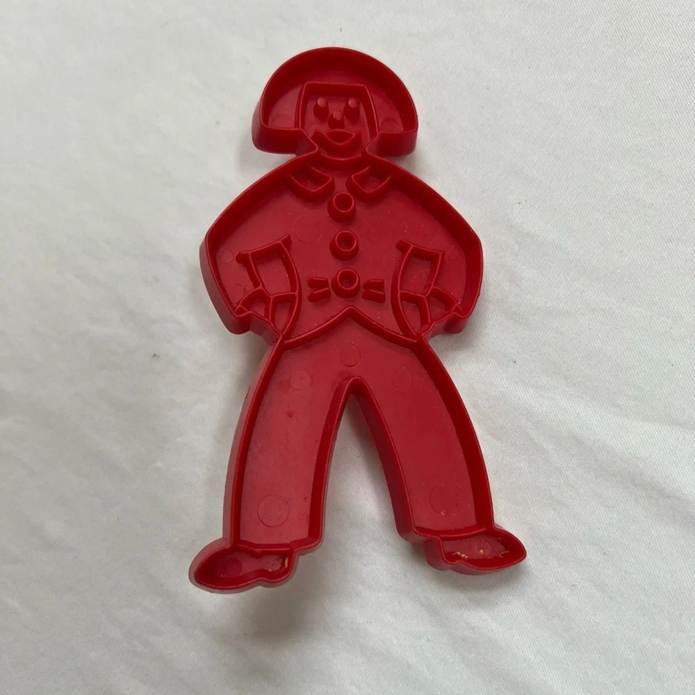 6 Cookie Cutters Red Plastic Vintage Pig Bunny Clown Turkey Flag Christmas Tree